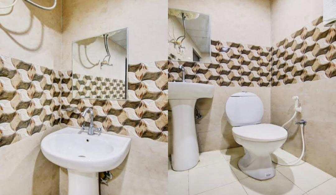 Hotel Akanksha Anand Plaza ムスーリー エクステリア 写真